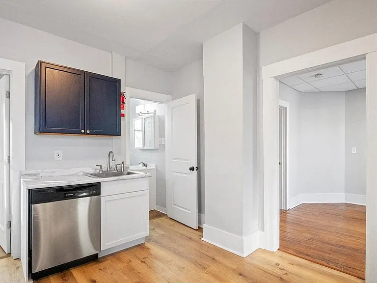 701 Washtenaw Ave #1 — Photo 7
