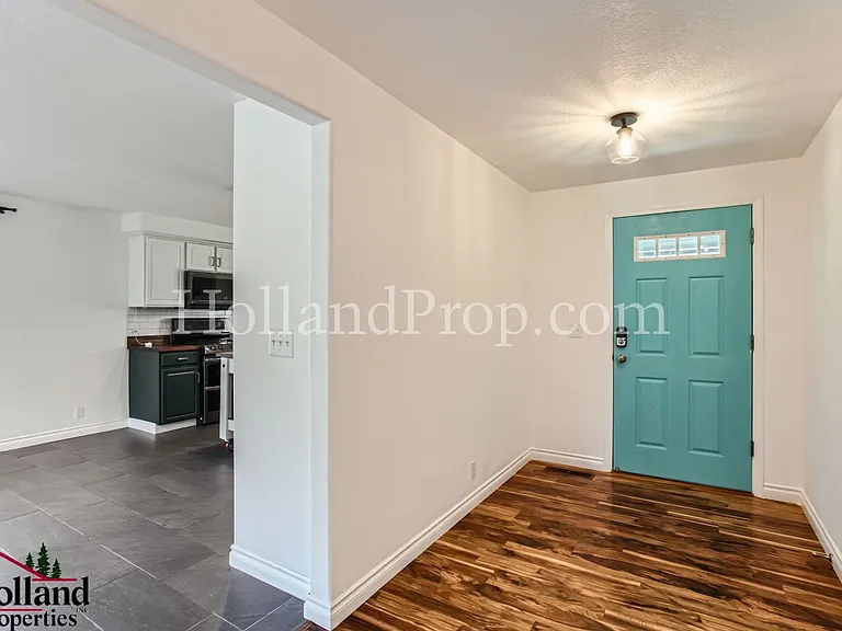 10849 NW Glencoe Rd — Photo 4