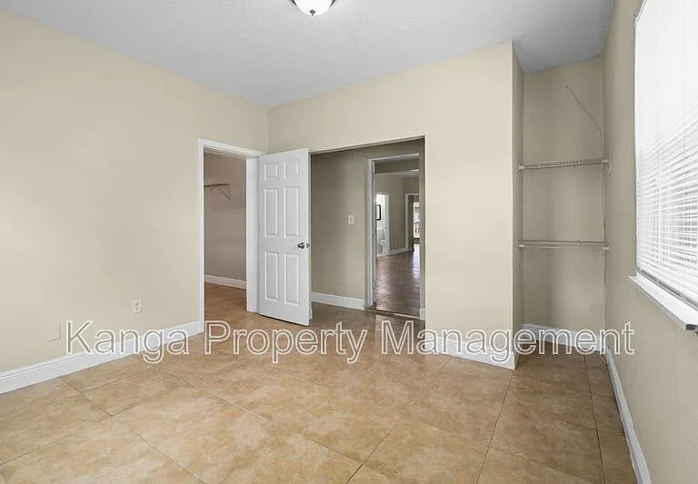 3721 Henry Ave #B — Photo 11