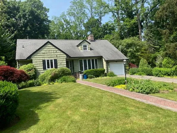 24045 Little Neck Road, Douglaston, NY 11363