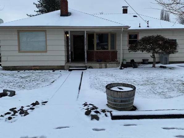 403 S 17th St, Philomath, OR 97370