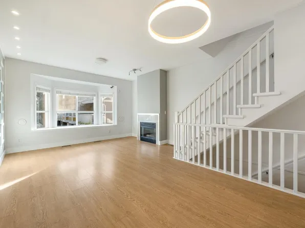 7833 Heather St #8, Richmond, BC V6Y 4J4