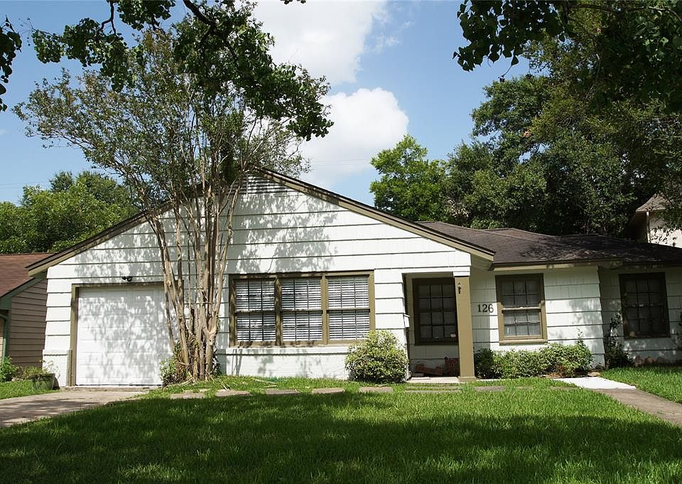 1st image of 126 Pamellia Dr