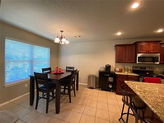 5th image of 3351 Ika Ln