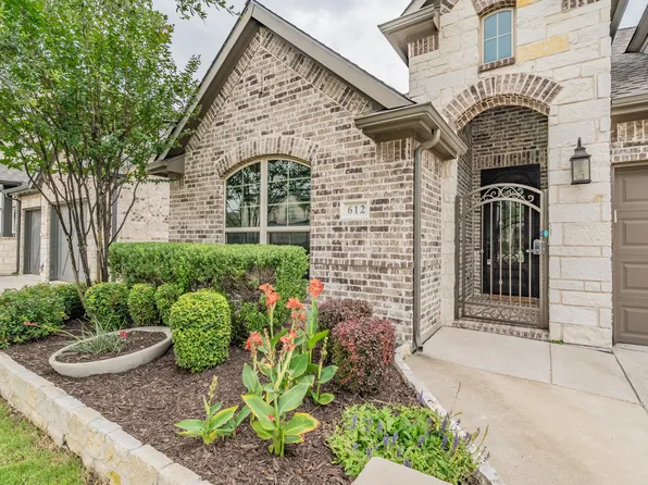 612 Rawlins Ln, Fort Worth, TX 76131