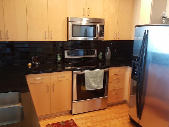 5th image of 155 Court Ave #1713