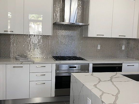 5th image of 5096 NW 84th Ave