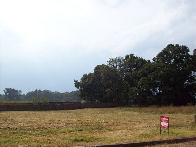 1st image of 2642 Gate Park Dr