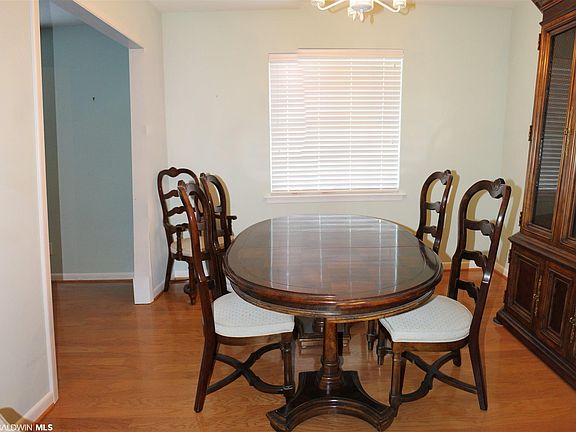 5th image of 4704 Sherry Ct