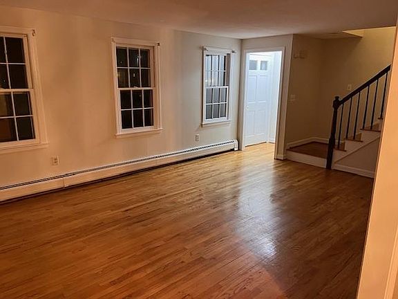 4th image of 60 Water St