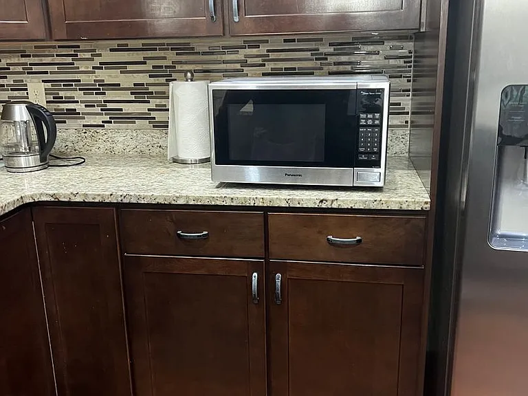 5691 Meadow View Ct — Photo 10
