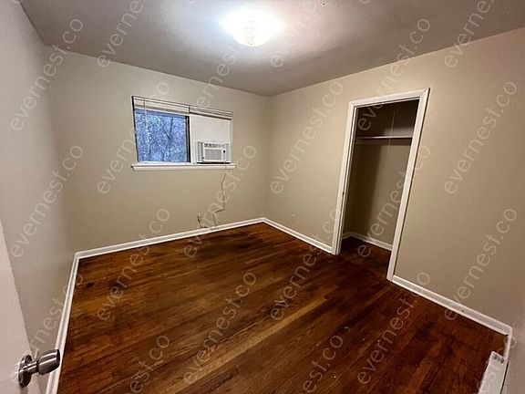 3rd image of 2512 Laura St #A/b