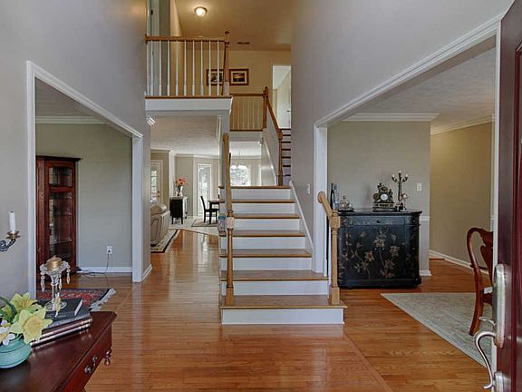 2nd image of 1007 Royal Mew Ct