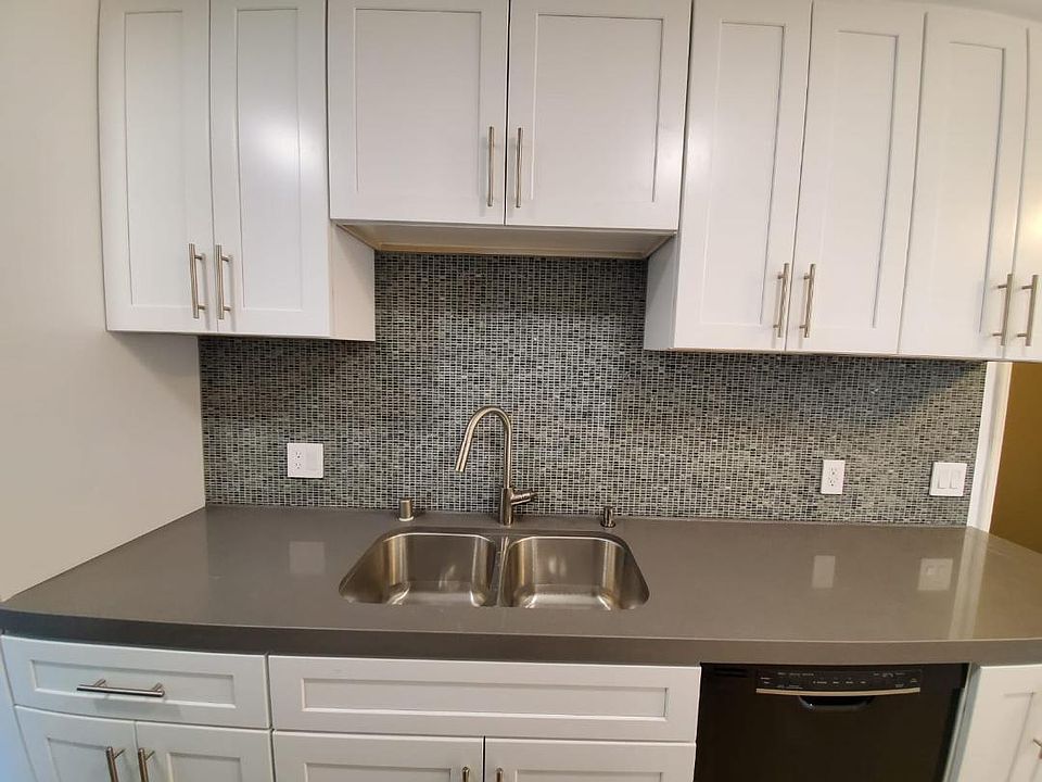 1st image of 5301 Balboa Blvd Unit M3