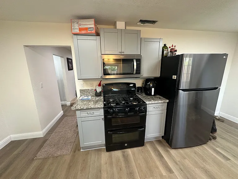 1240 Q St — Photo 6