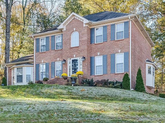2nd image of 2800 Wimbledon Ct