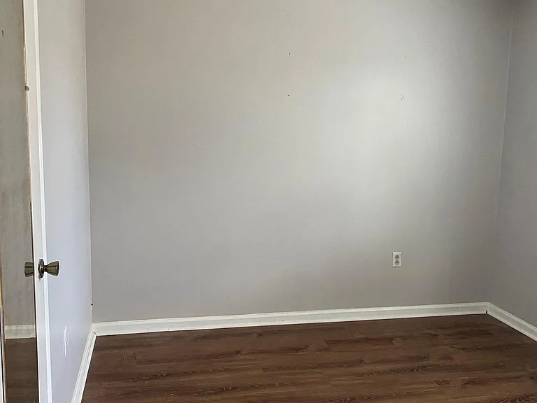 8232 Meadowdale Ln — Photo 38