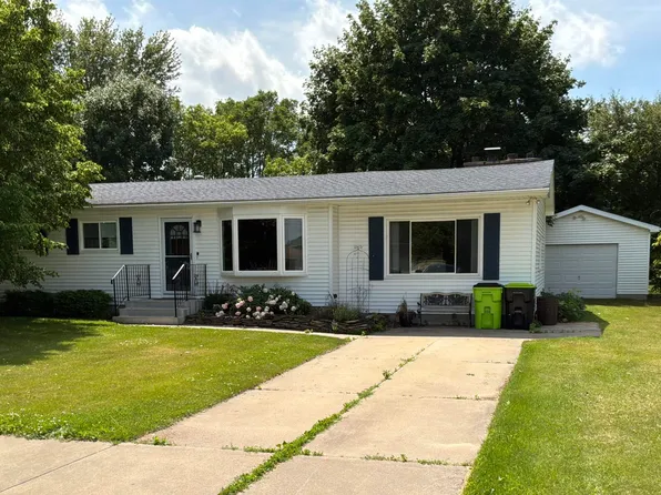 4648 Meadow Ct, Auburn, MI 48611
