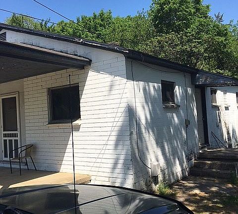 3rd image of 2313 Charlotte St