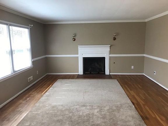 3rd image of 107 Thomas Nelson Ln