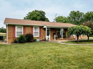 111 Chestnut Ridge Rd, Staunton, VA 24401