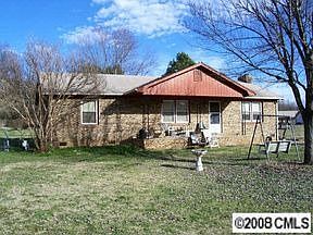 1st image of 4924 Greenwood Dr