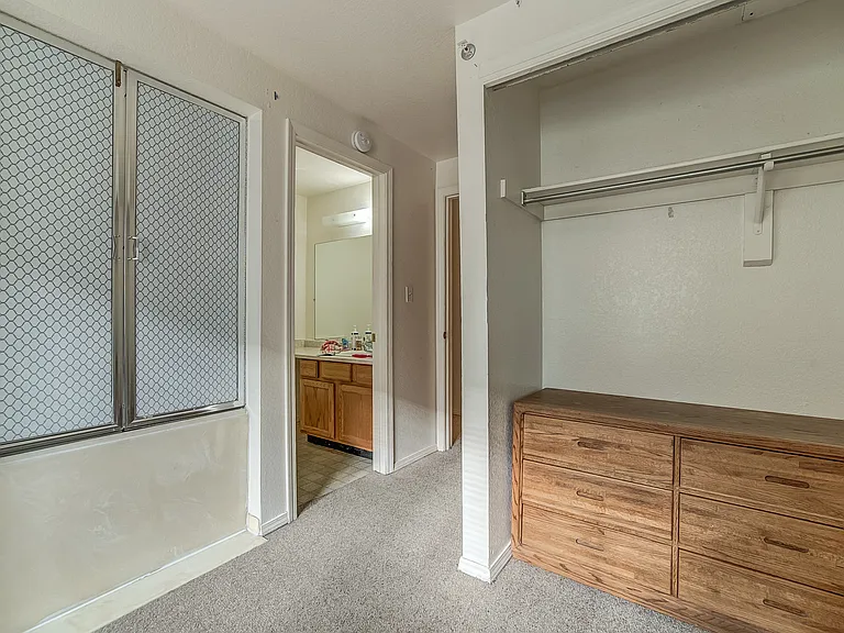 724 W 1720 N #109 — Photo 19