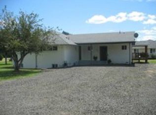 904 Willapa Rd, Raymond, WA 98577