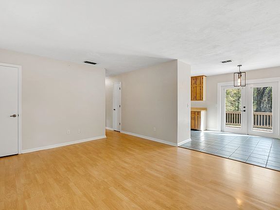 4th image of 1713 Sunset Ln
