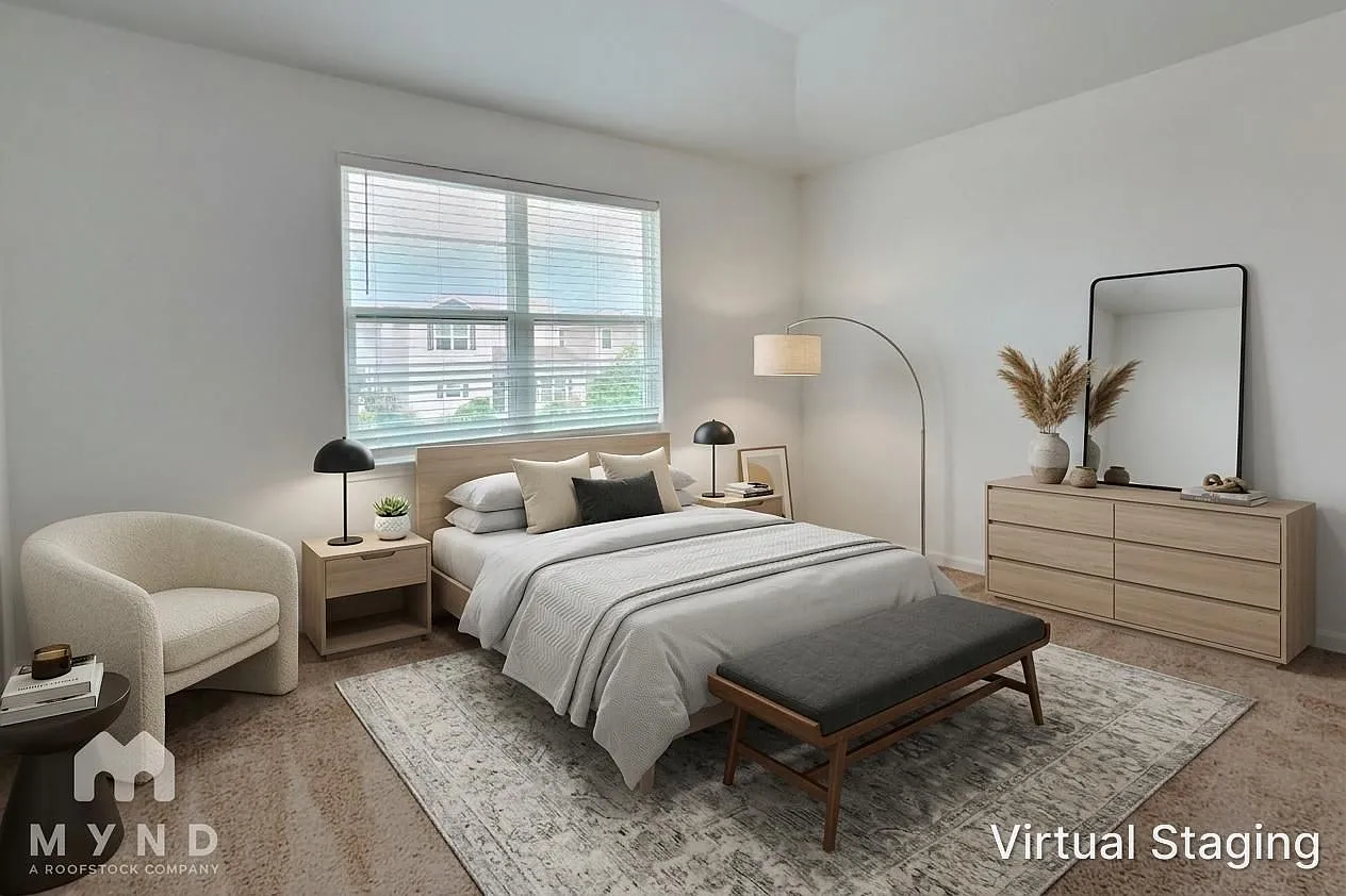4 bed, 2.5 bath, 1914 sqft, $1,695 — Photo 3