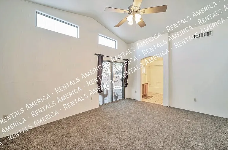 2252 W Silver River Way — Photo 8