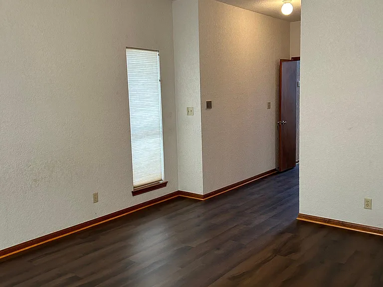 Master bedroom (downstairs).