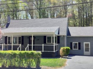 920 Stargazers Rd, Coatesville, PA 19320