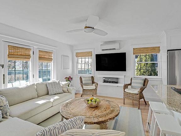 3rd image of 99 Cooke St