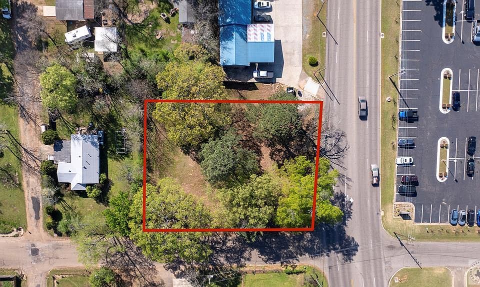 1st image of 824 Arkansas Garland Blvd