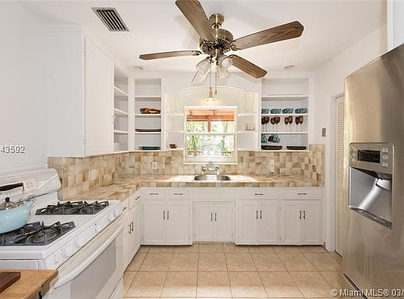 5th image of 252 NE 87th St