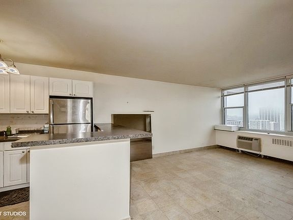 4th image of 4250 N Marine Dr APT 1834