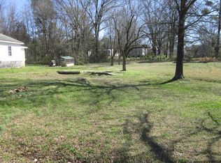 220 Temple Ave, Sanford, NC 27330