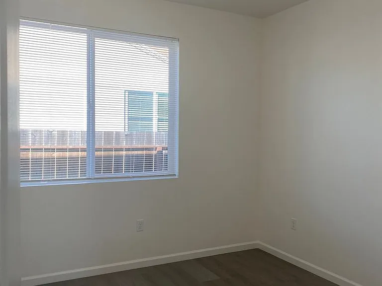 2406-2408 W Avenue 134th (LO) — Photo 25