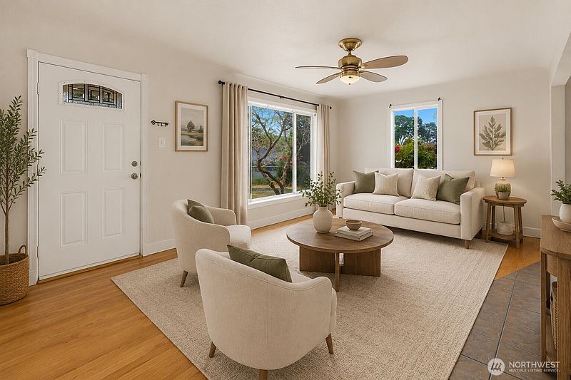 4th image of 16 Oak Park Drive SW
