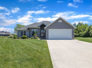 1889 Carter Ridge Ct, Auburn, MI 48611