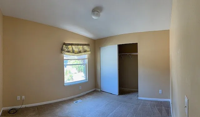 345 McKinley St — Photo 5