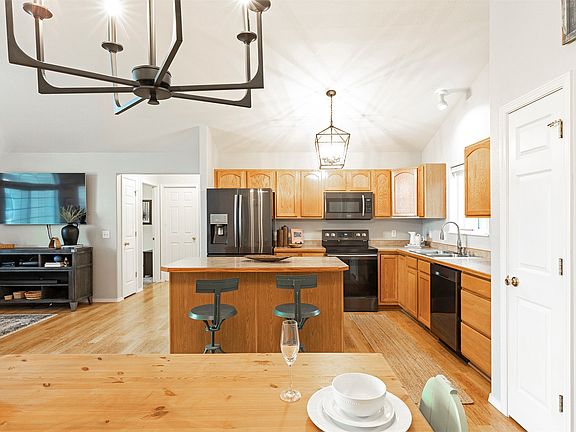 5th image of 3627 Knightbridge Ln