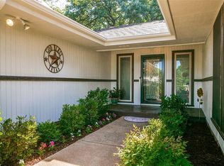 8 Windy Knl, Grapevine, TX 76051