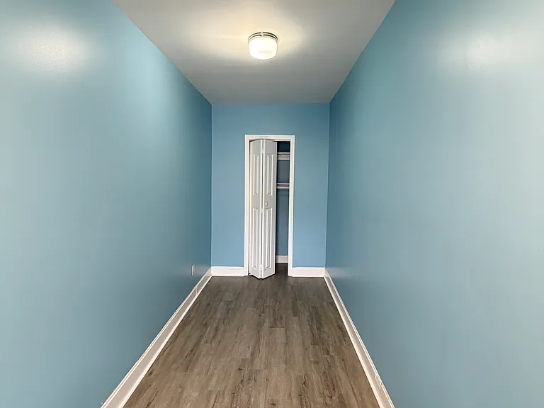 320 Indiana Ave #1 — Photo 6