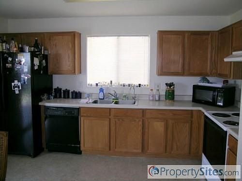 5th image of 10912 E Clovis Ave