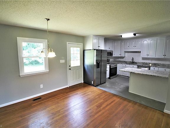 5th image of 1213 Kalon Dr