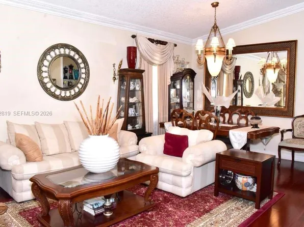 16319 SW 11th St, Pembroke Pines, FL 33027