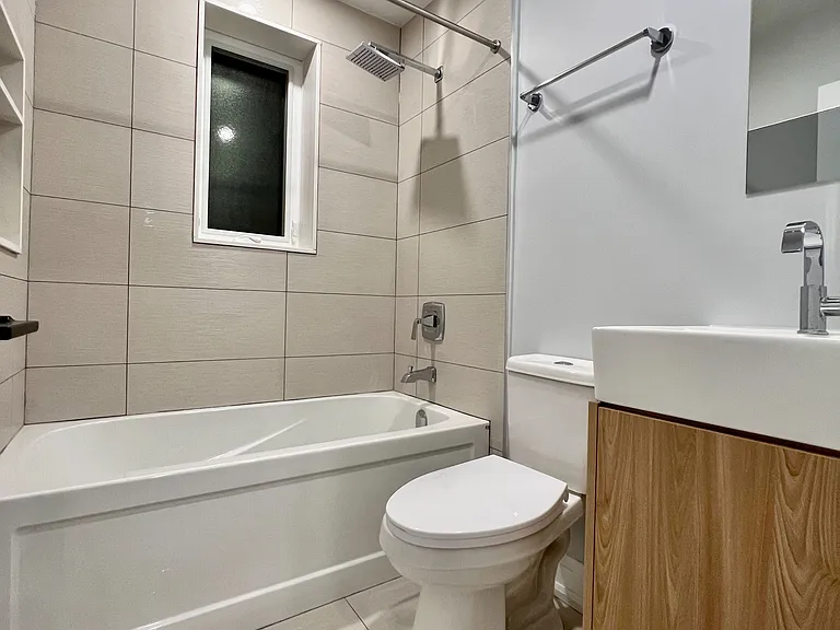 25 Glenside Ave #2 — Photo 13