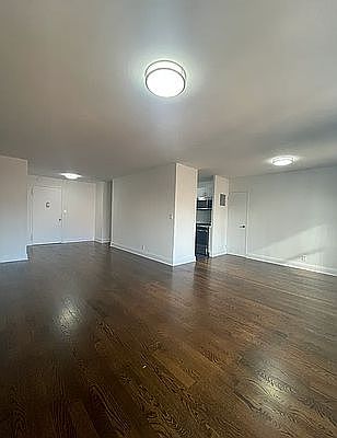 2nd image of 401 E 88th St APT 11D